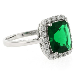 Gorgeous Green Emerald Silver Ring