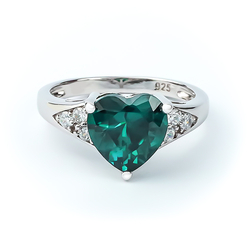 Beautiful Heart Shape Alexandrite and Cubic Zirconia Ring