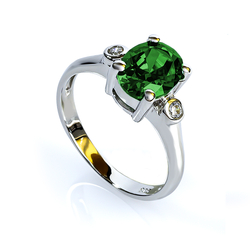 Stunning Emerald Ring