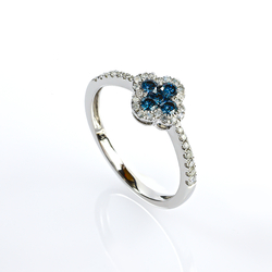 14K White Gold Blue and White Diamonds Ring