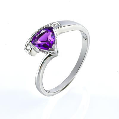Solitaire Amethyst Sterling Silver Ring