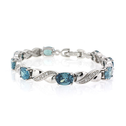 Oval Cut Green to Blue Alexandrite Silver Bracelet