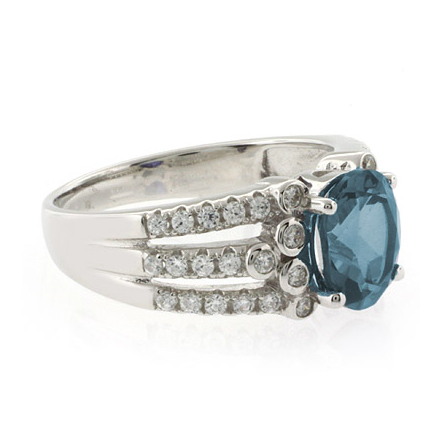 Beautiful Oval Cut Alexandrite Color Changing Unisex Silver Ring