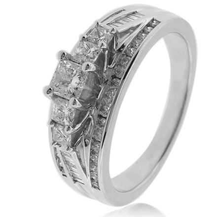 18K White Gold Diamond Engagement Ring